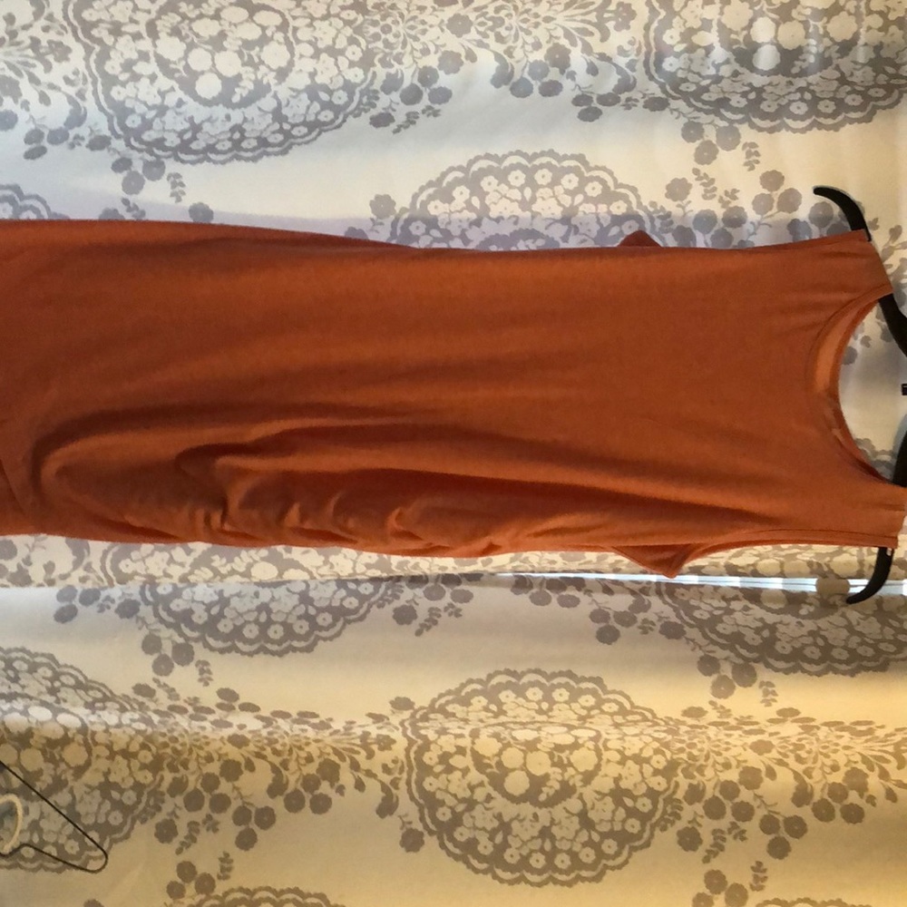 Coral side scrunch body con dress